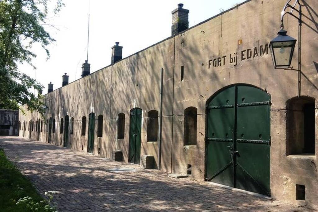 In The Old City Centre Of Edam, Unique Apartment. Eksteriør bilde